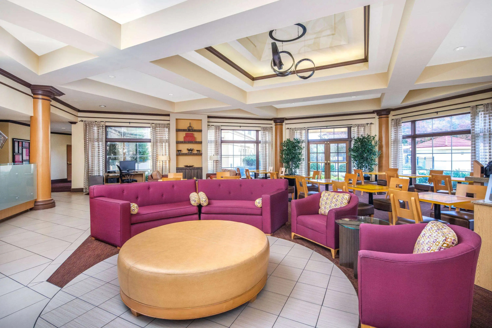 La Quinta Inn & Suites by Wyndham Atlanta Ballpark/Galleria