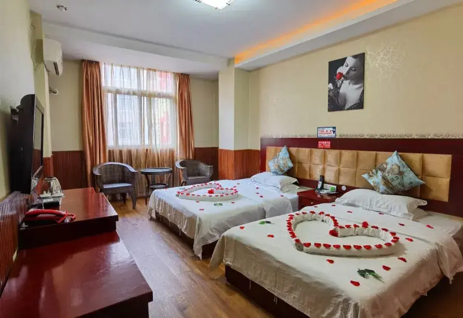 Donghao Hotel (Xichang tourism distribution center store)