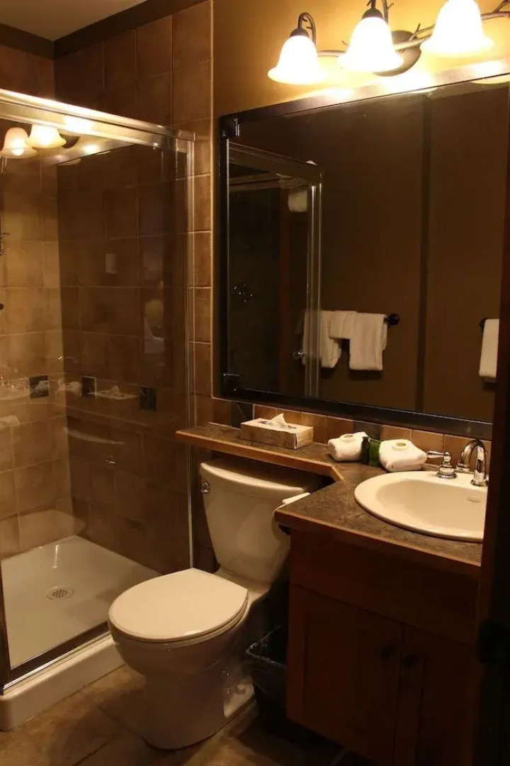 Timberline Lodges by Fernie Lodging Company