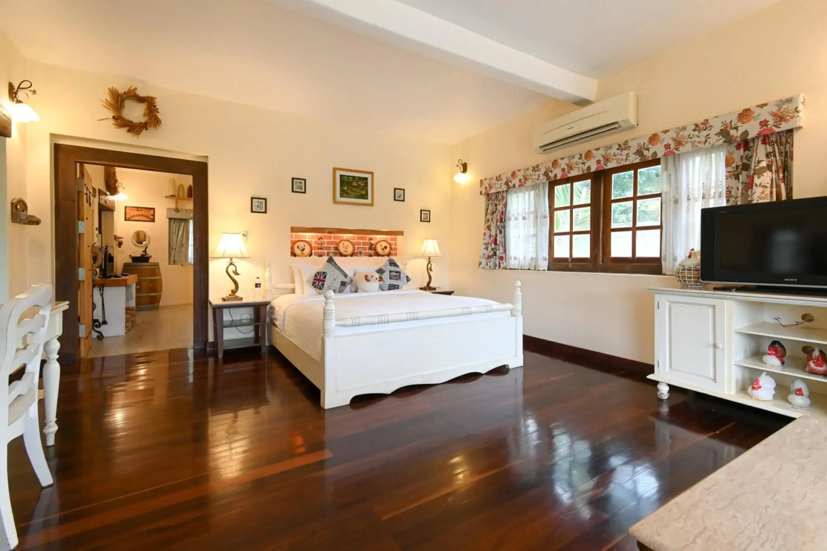 Swiss Valley Hip Resort