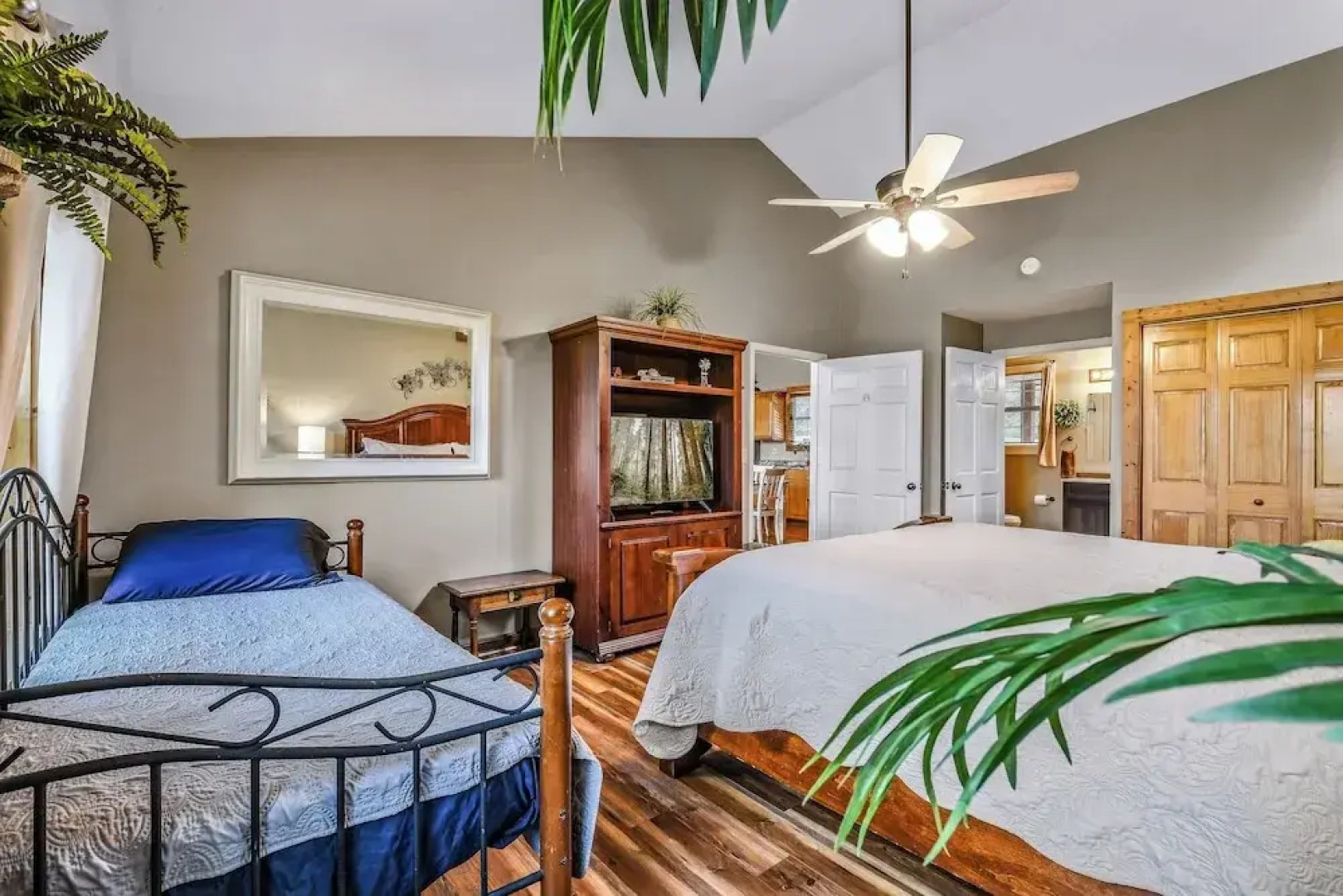 Roundtop Mountain Ridge