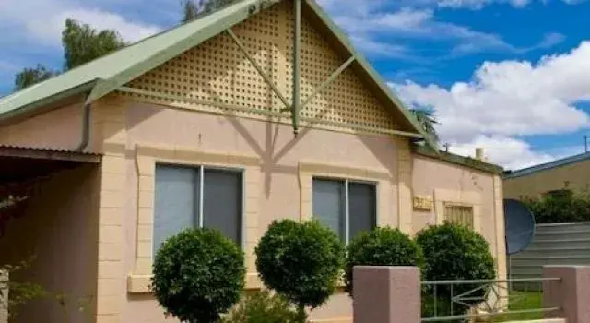 Silver City Cottages