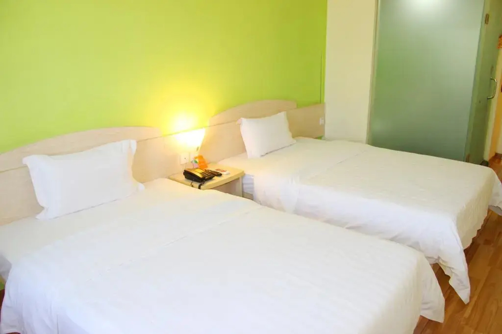 7 Days Inn Wujiang Shengze City Square