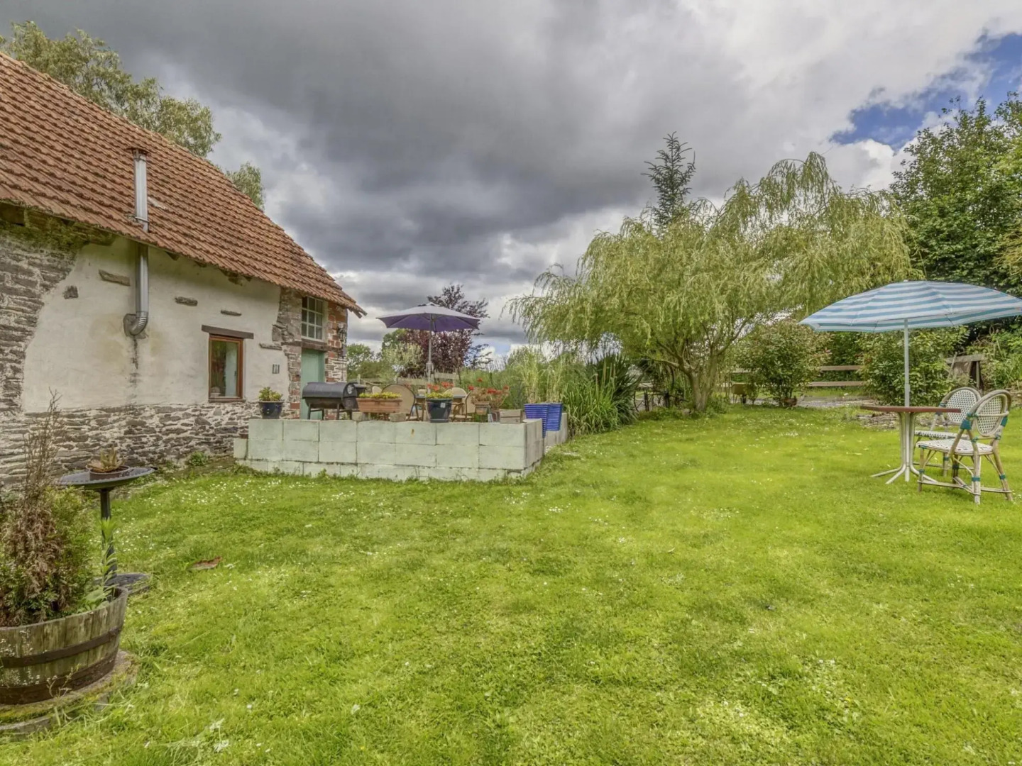 Cottage in Saint-Clair-sur-l'Elle with Garden and Barbecue