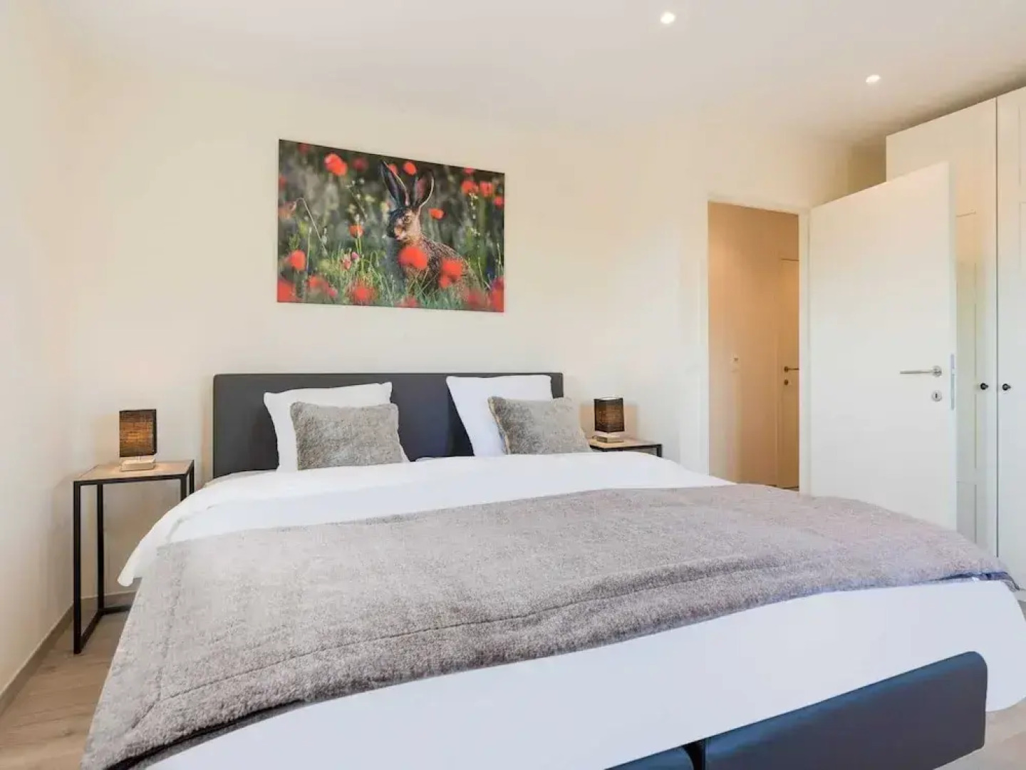 Chic Villa in Comines-warneton With Garden