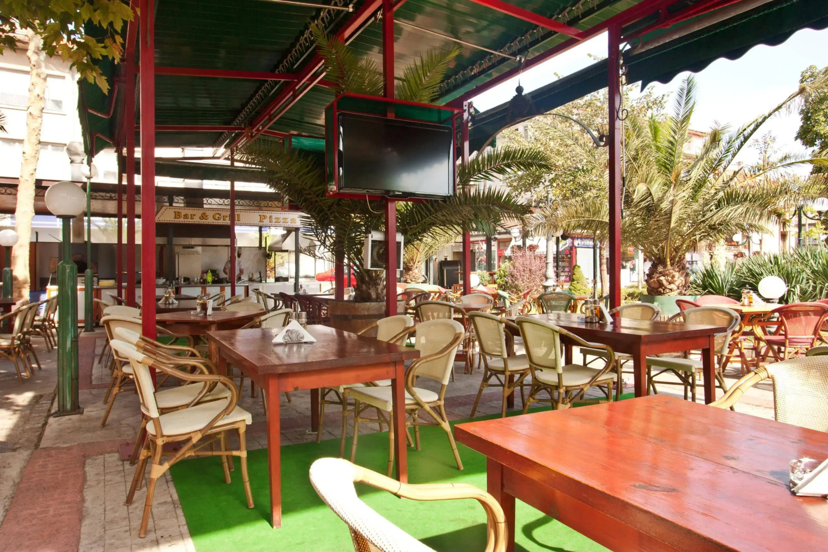 Saint George Hotel & Medical Spa
