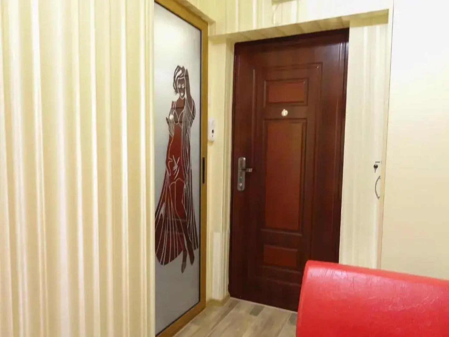 Amour Rouge Suite (Adults Only)