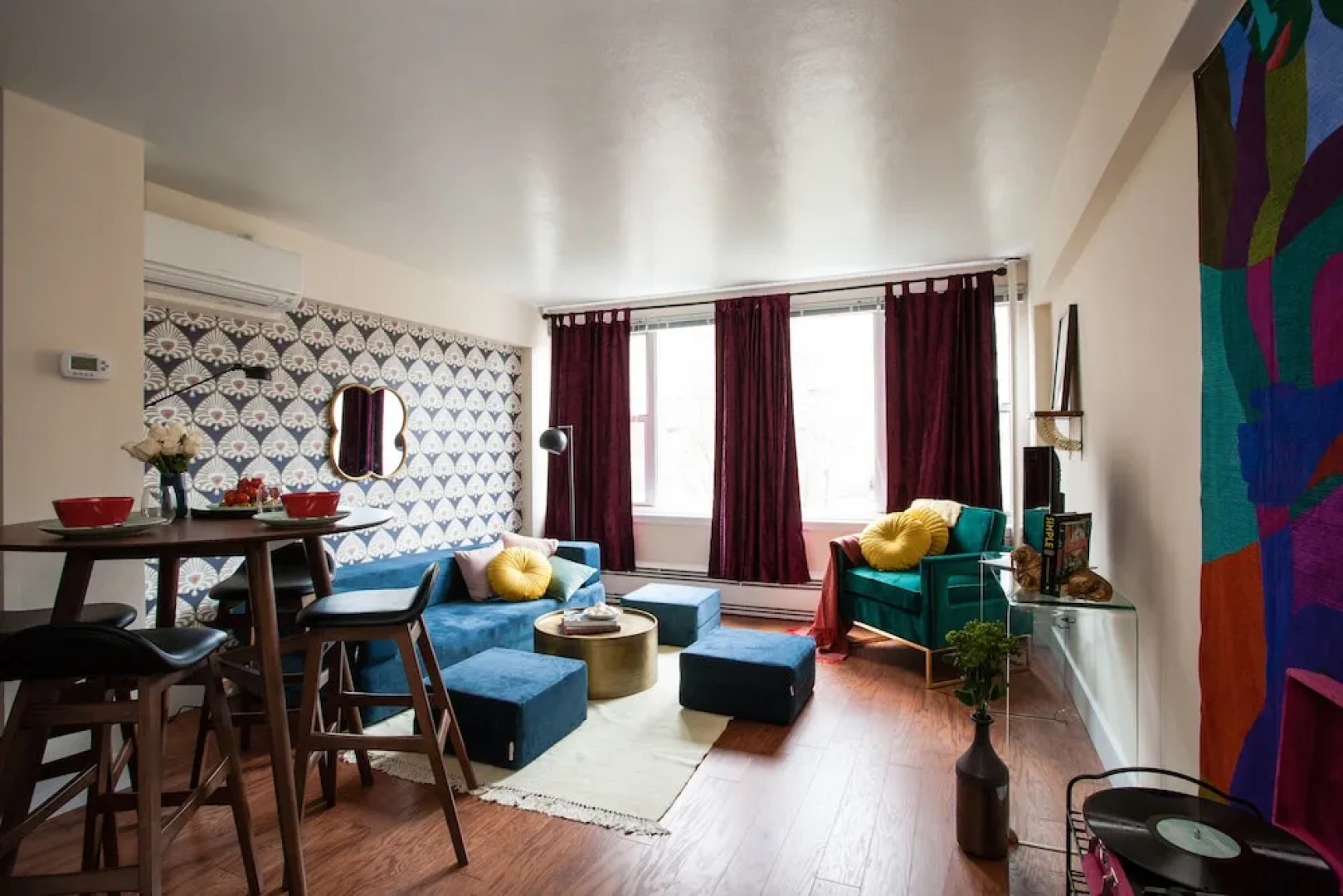 One Bedroom Apartment Near Fenway Park by Namastay