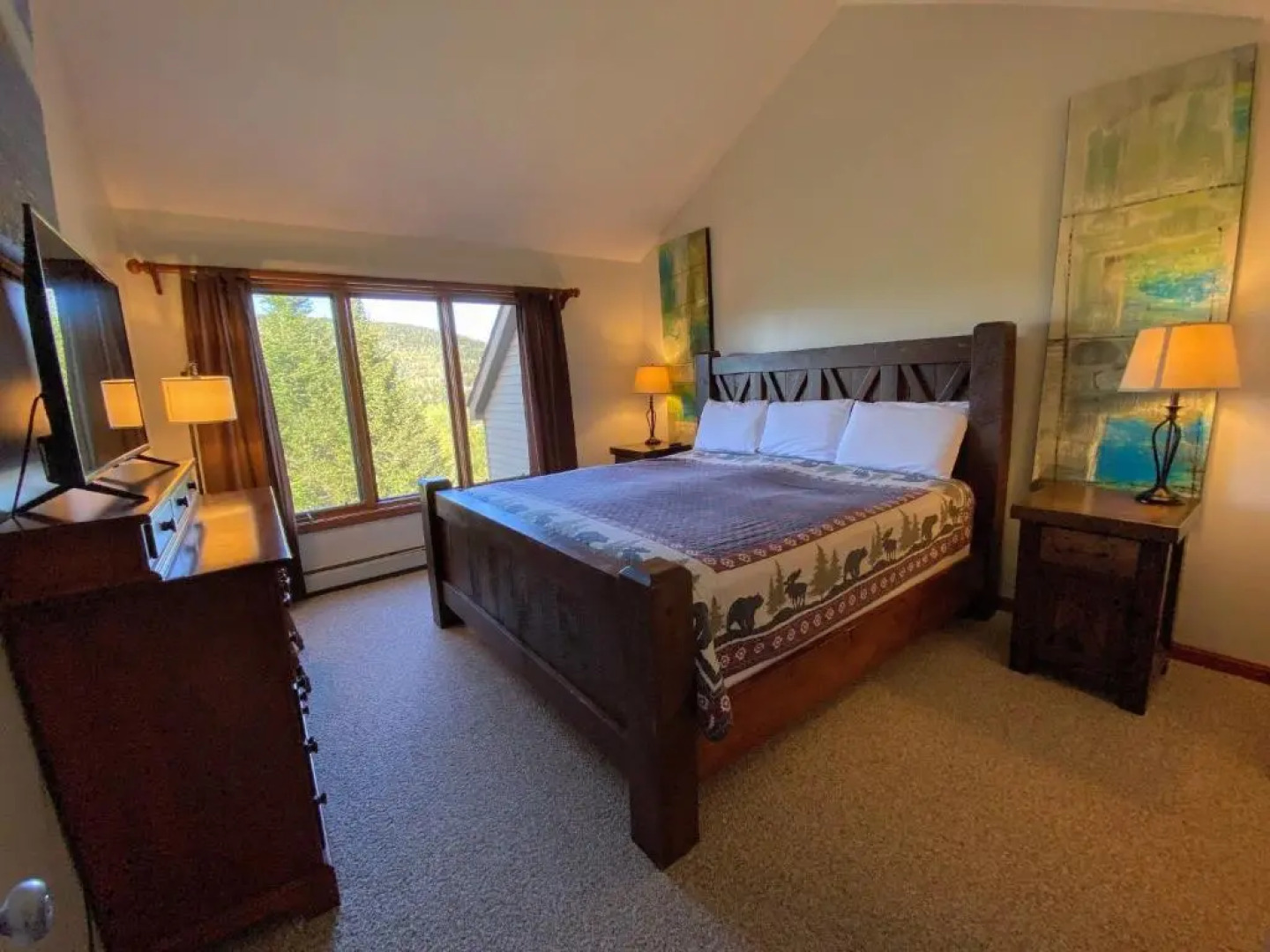 C1 Top Rated Ski In Ski Out Townhome Great views fireplaces fast wifi AC Short walk to slopes