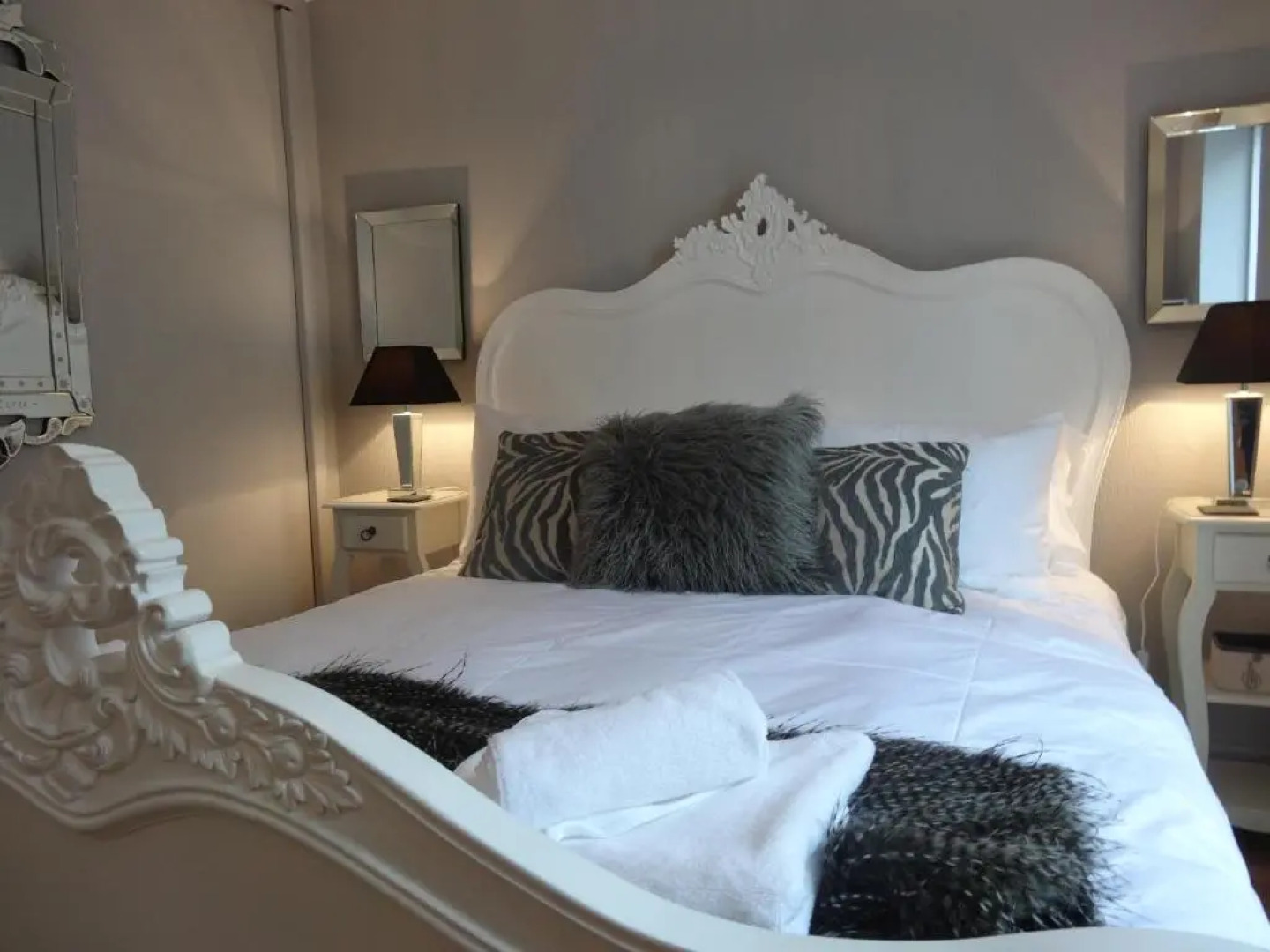 Burlington Beach Apartments