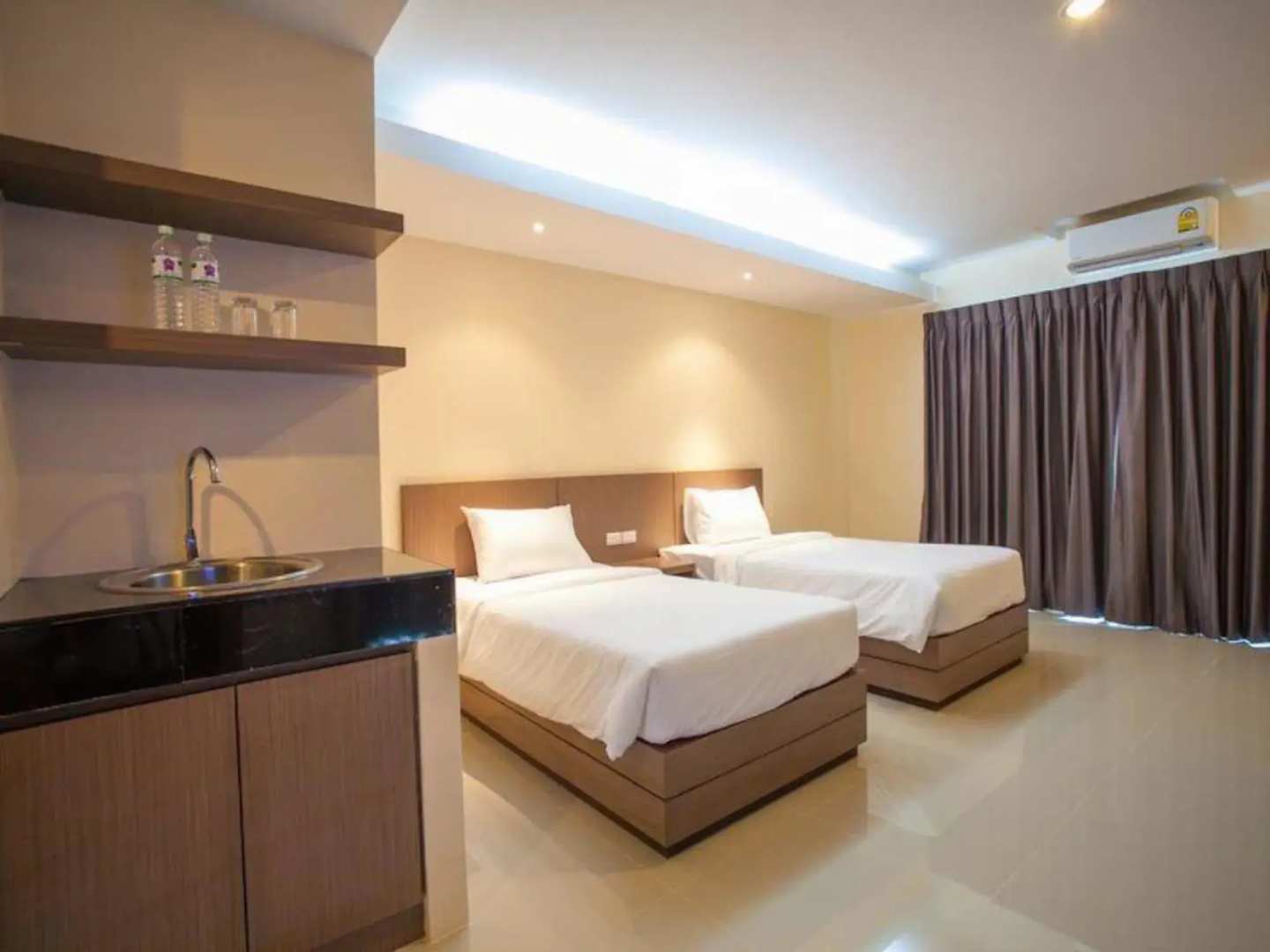 OYO 488 Delight Residence