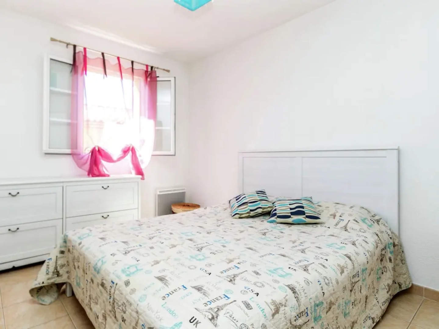 Charming Apartment in Mallemort with Swimming Pool