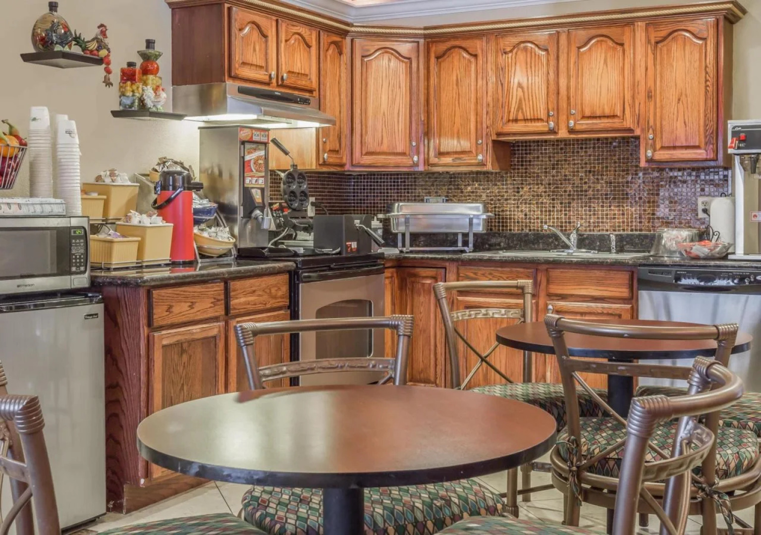 Days Inn by Wyndham Colorado Springs Air Force Academy