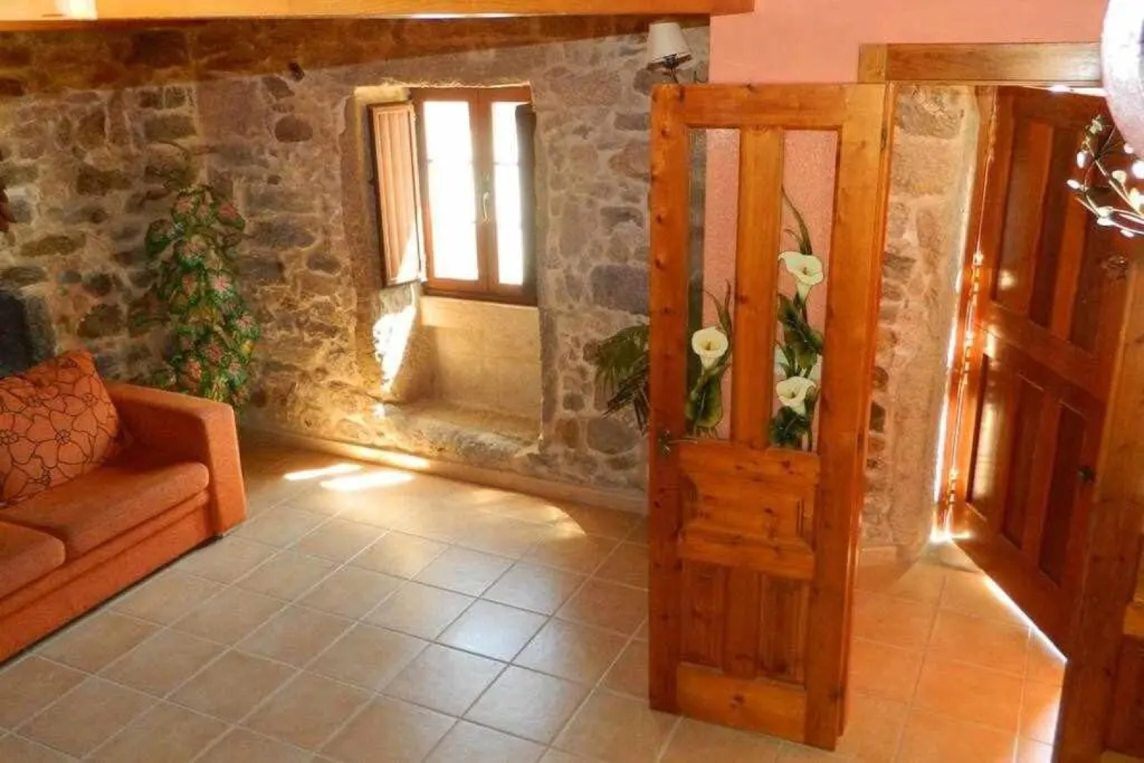 Casa Crina Casa restaurada con finca grande