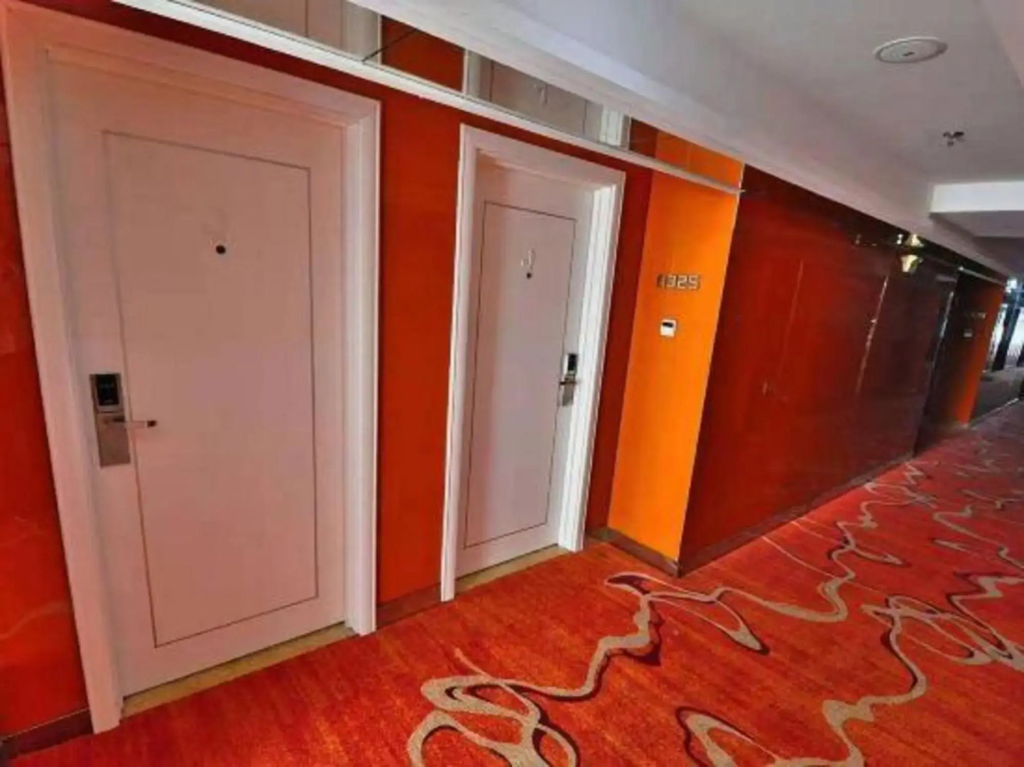 Shengjing Yijia Hotel