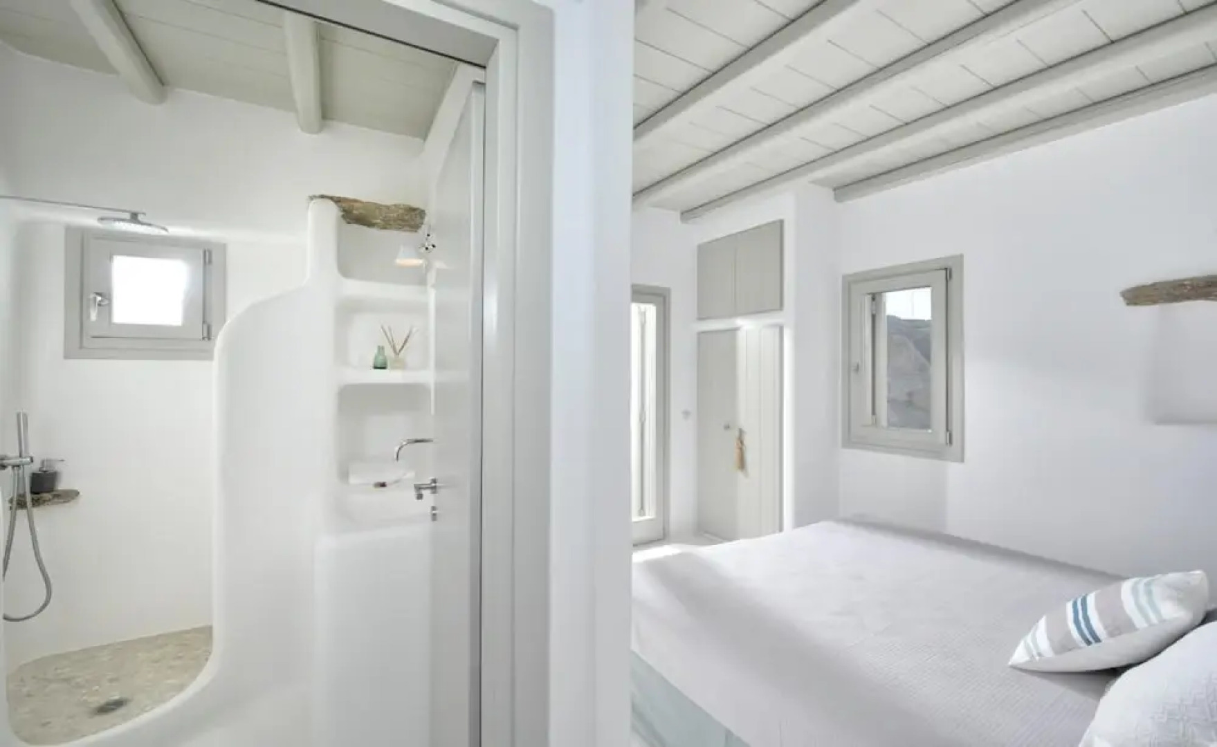 Magnolia in Mykonos With 4 Bedrooms and 4 5 Bathrooms