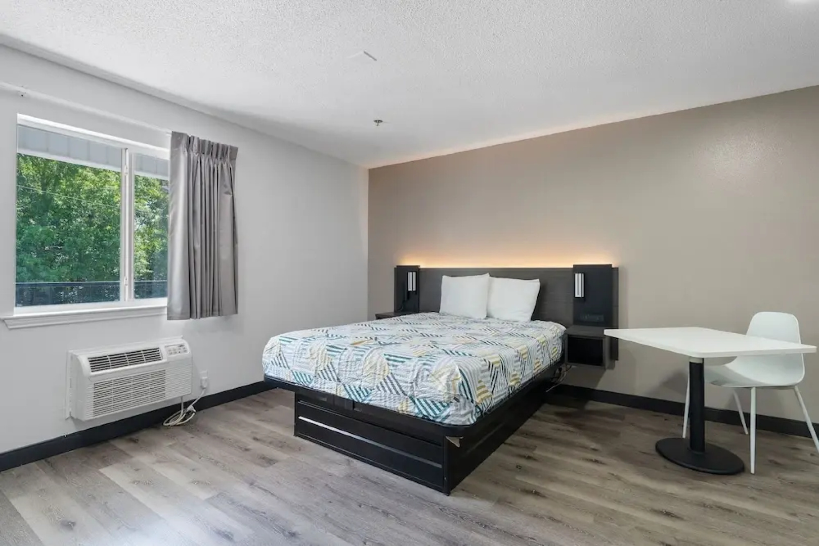Southern Suites Pensacola Davis