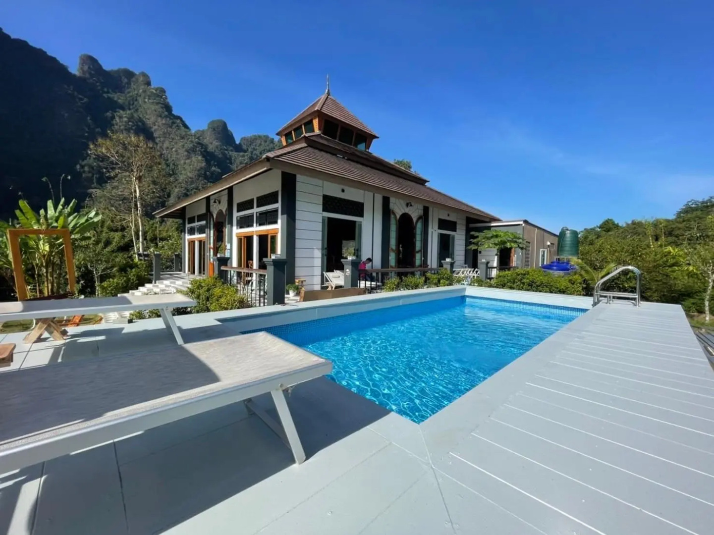 Magical Mountain View Resort