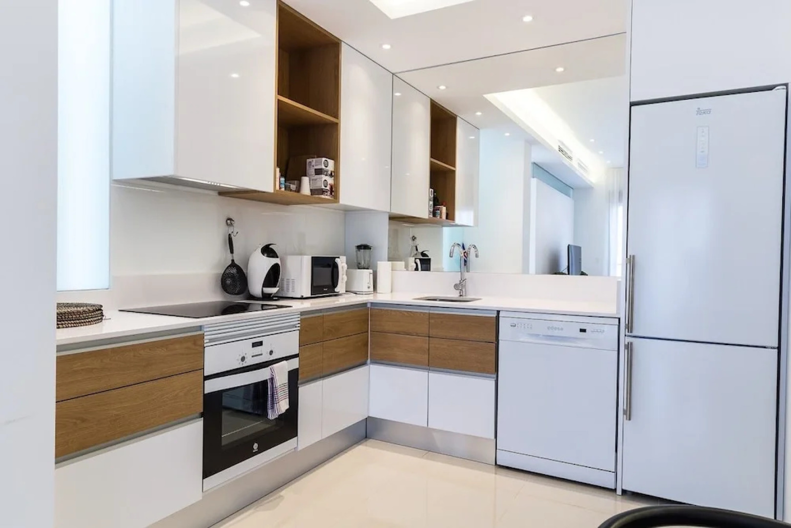 Sunny Apartment Near La Laguna