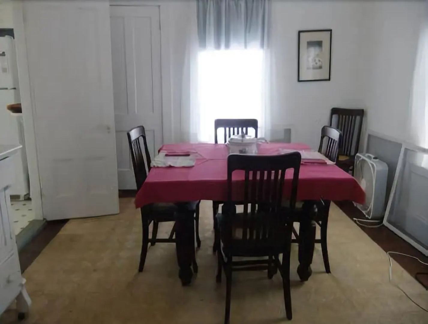 Holmes Caldwell Cottage - Three Bedroom Home