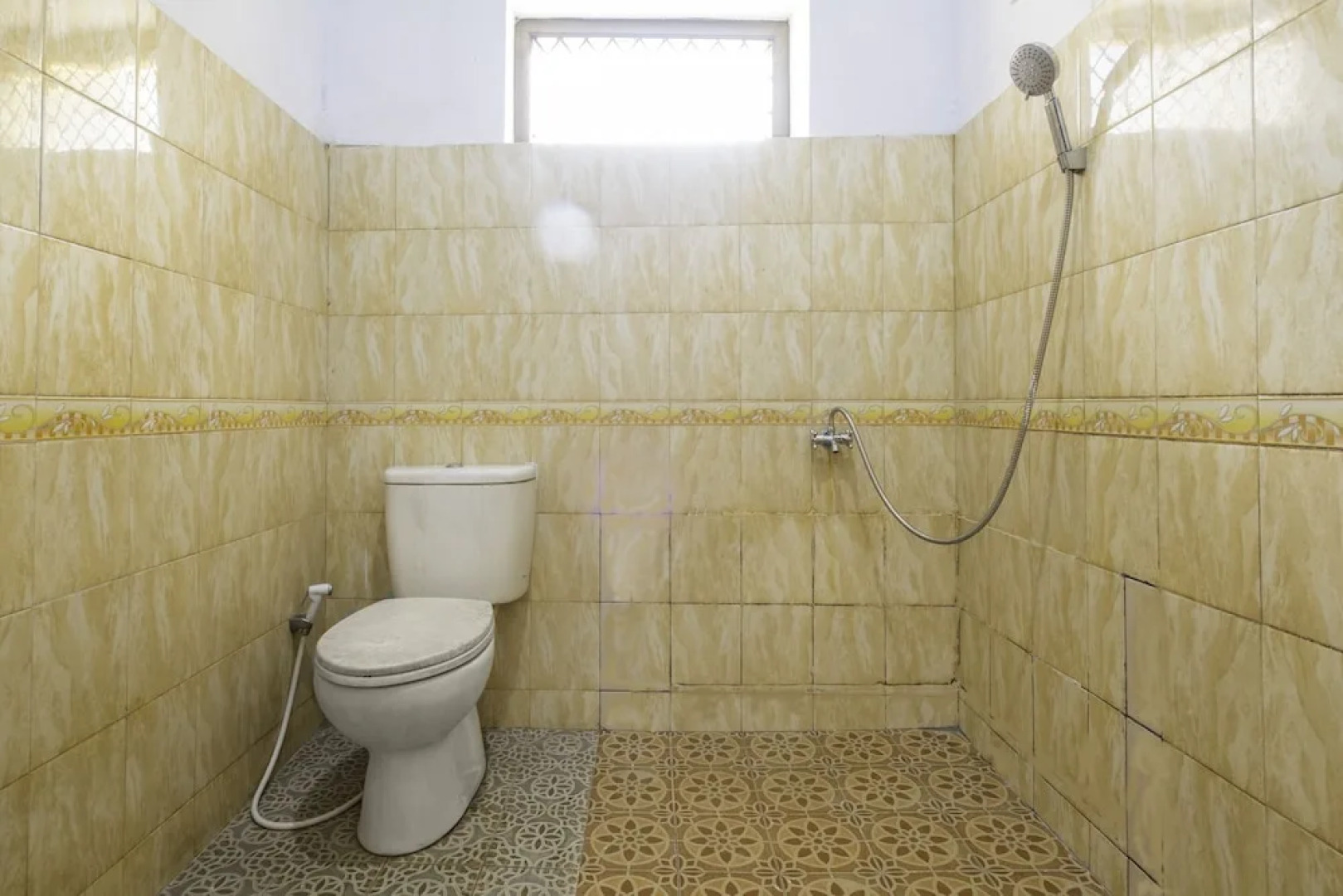 Hotel Aden 2 Syariah by OYO Rooms