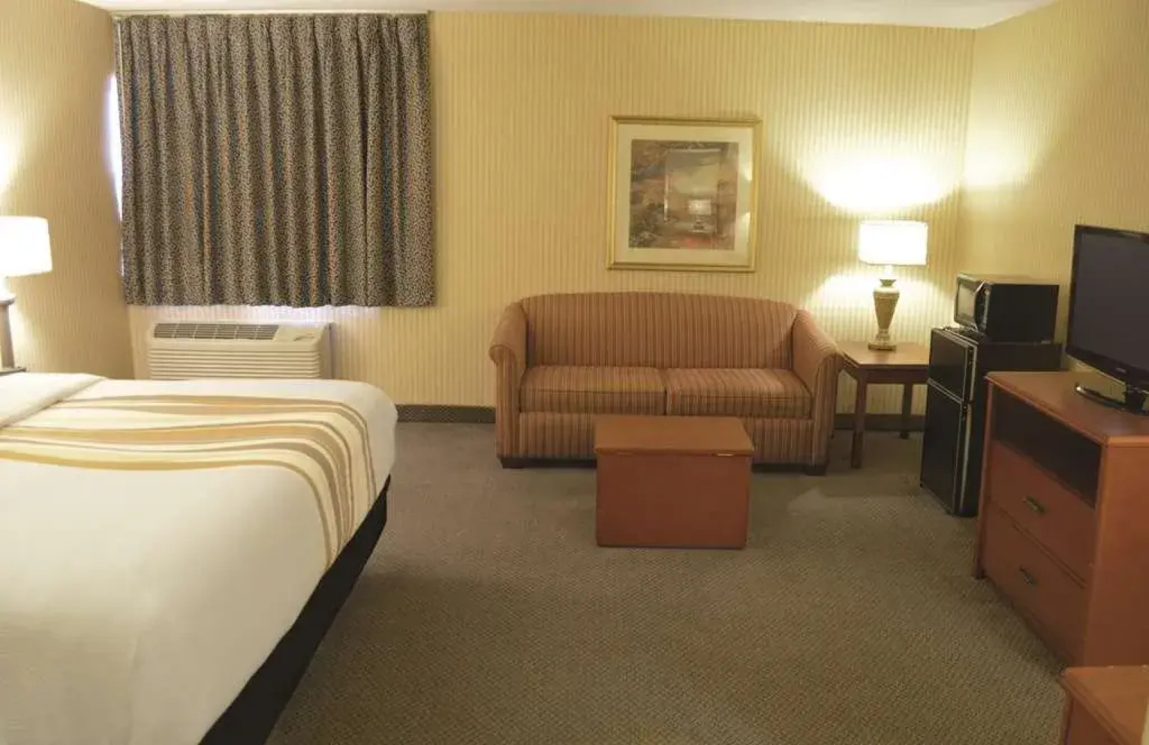 La Quinta Inn Suites By Wyndham Stevens Point