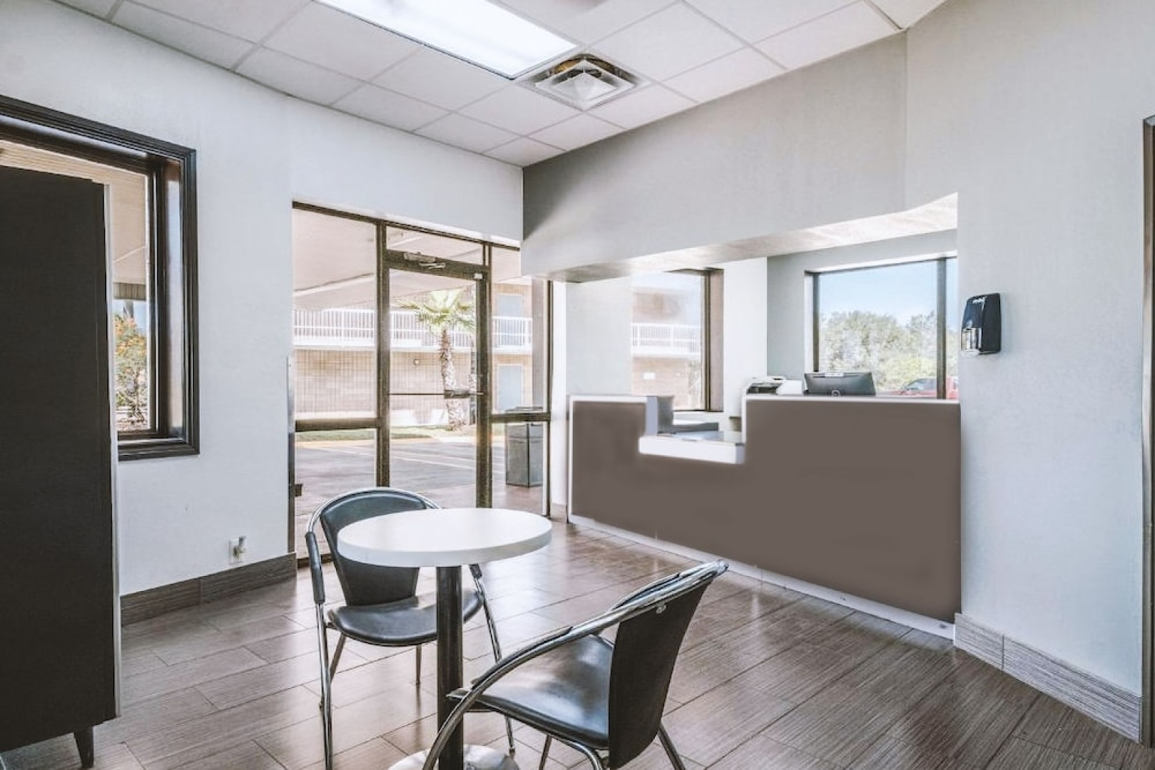 Sky Palace Inn & Suites by Jasper Beeville