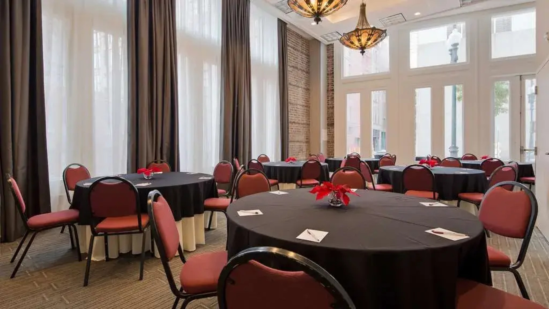 Best Western Plus St. Christopher Hotel