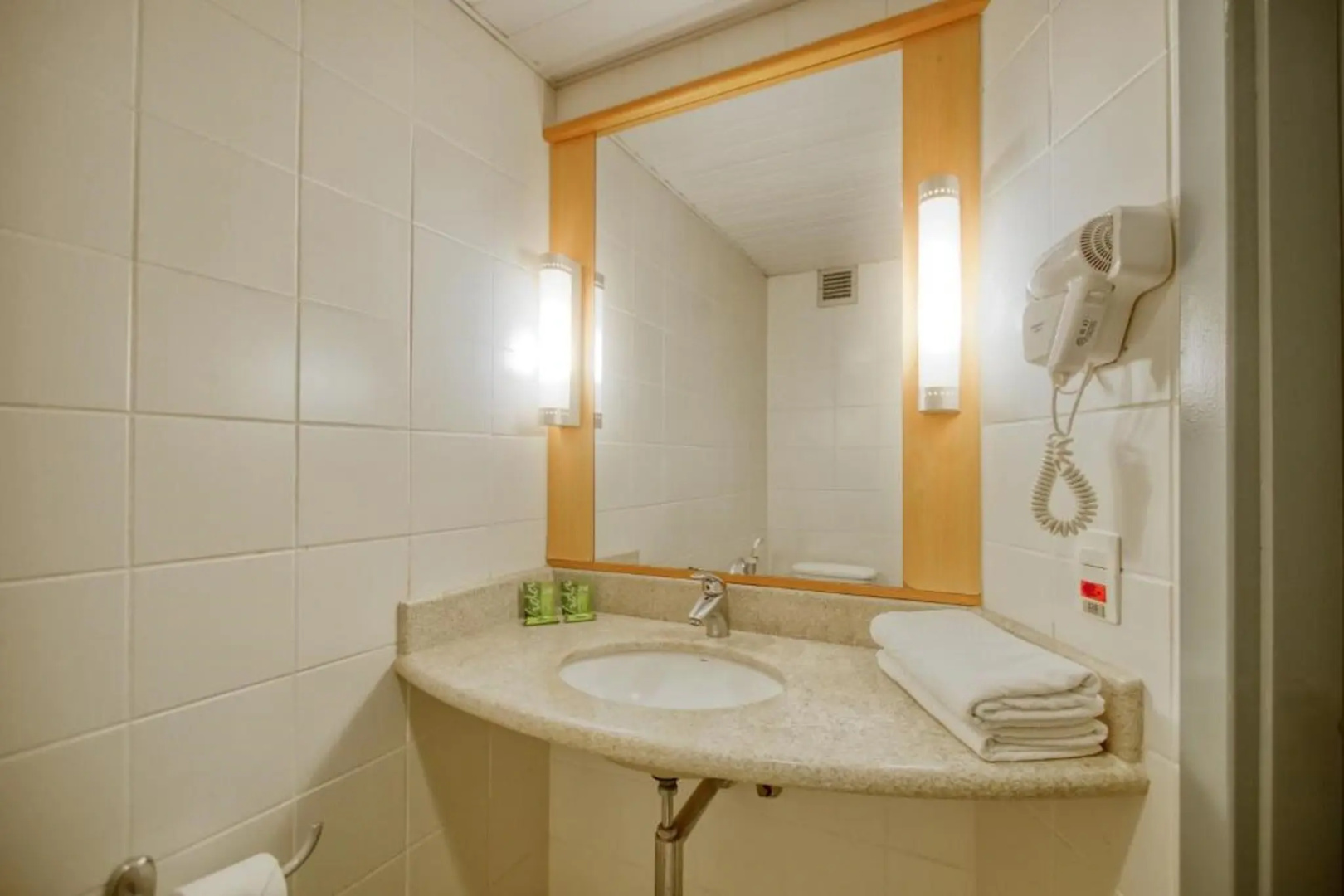 Hus Hotel Dourados