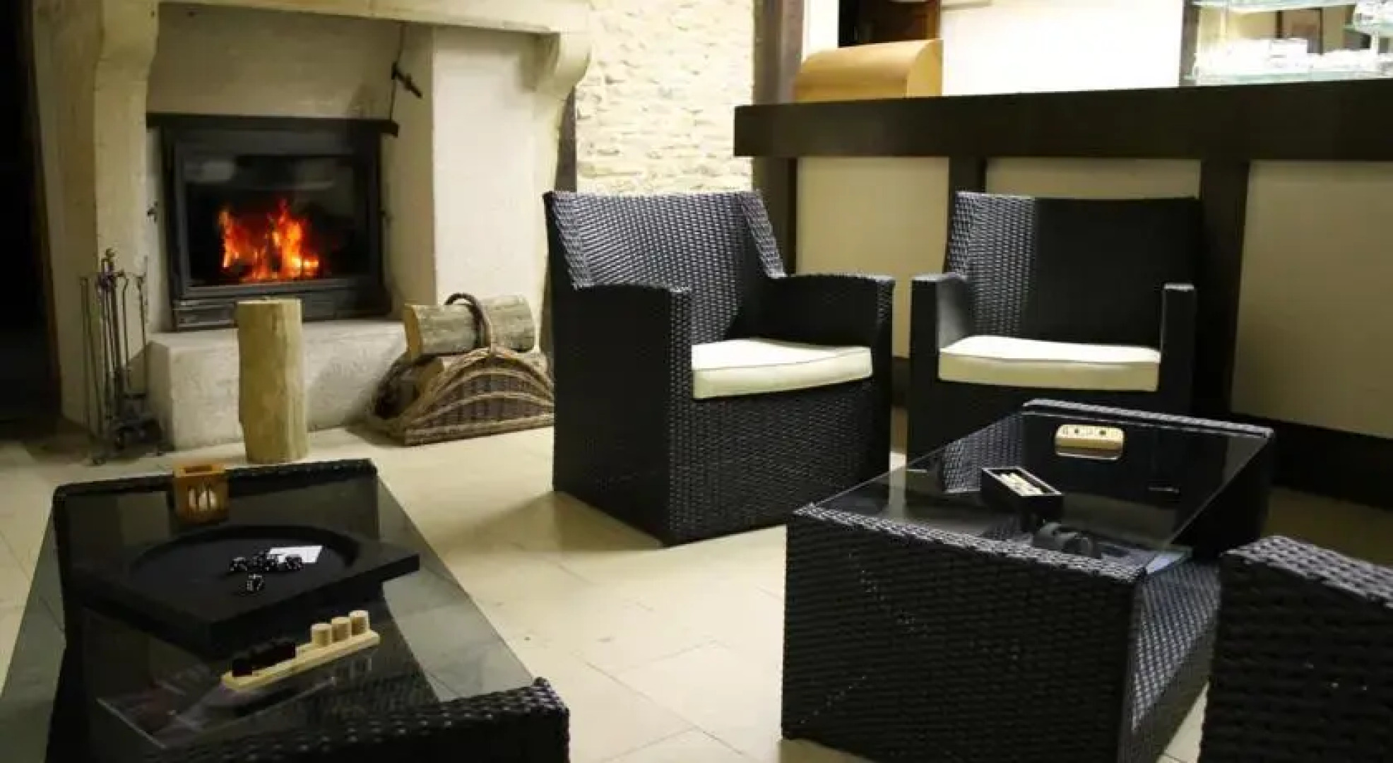 Hôtel-restaurant de lEcluse 79