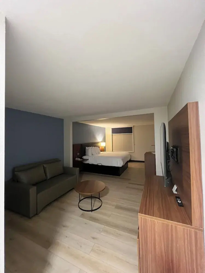 Wingate by Wyndham Dublin Near Claytor Lake State Park