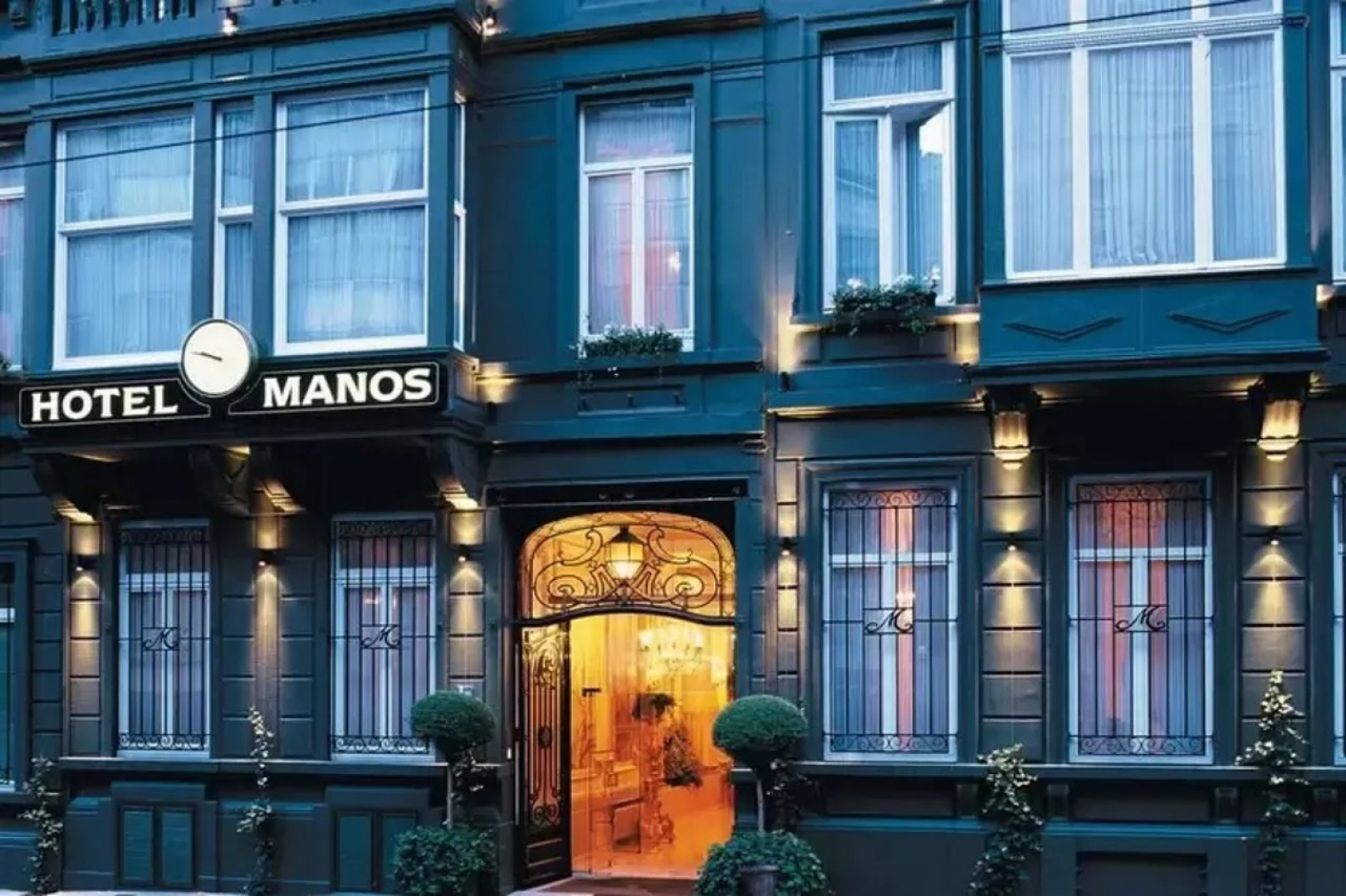 Hotel Manos Premier