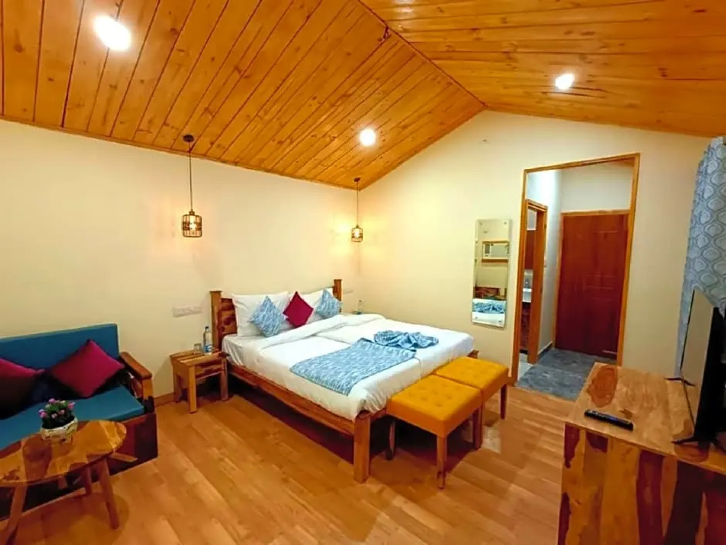 Aamod Resort - Shoghi