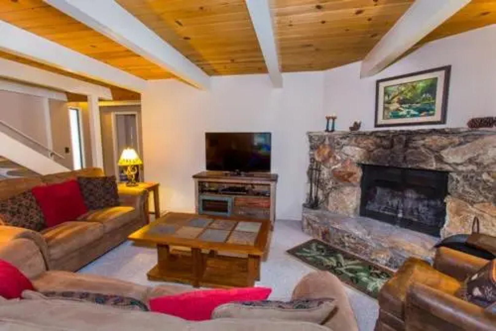 Roycraft Dog Friendly Cabin