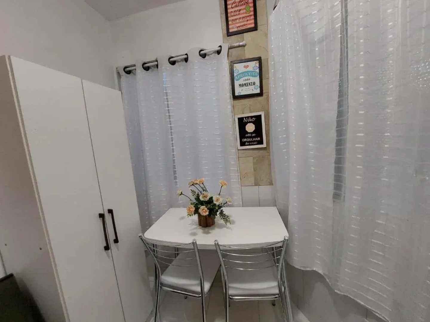 Apartamento Cond. Privê em Caiobá 2 quadras da beira mar próximo ao Restaurante Casa do Camarão