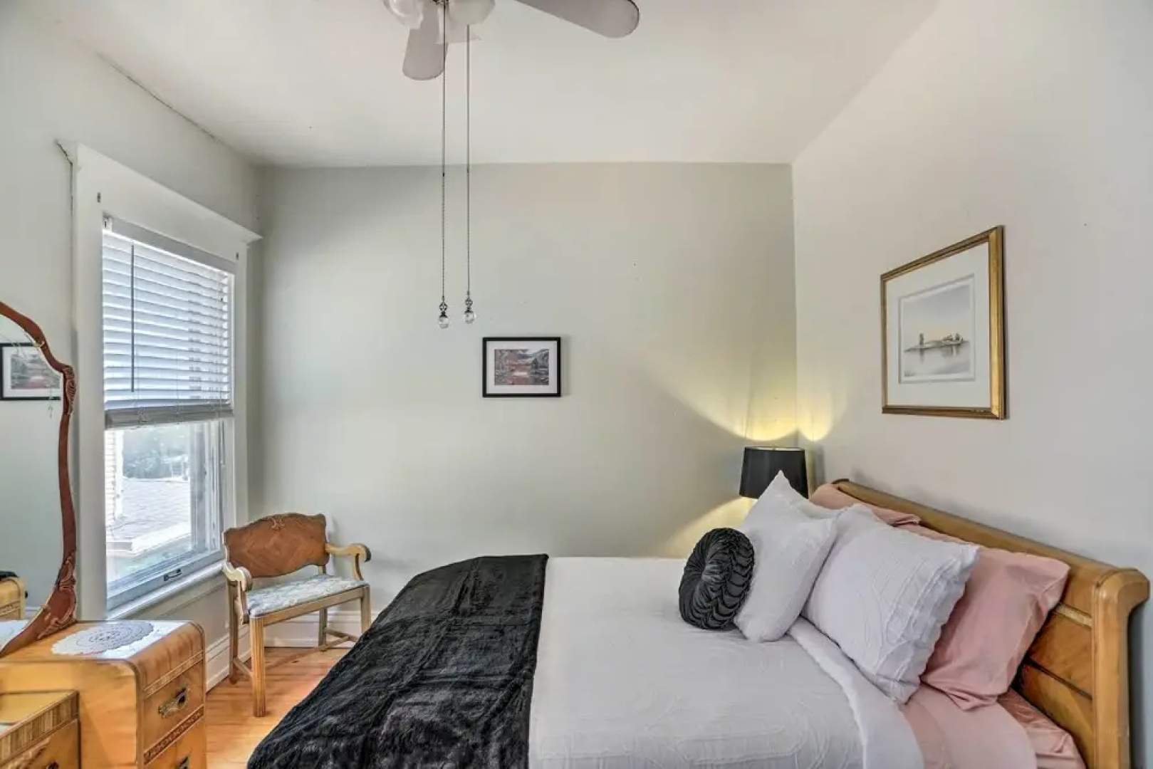 Historic Regal Retreat ~ 2 Mi to Dtwn Toledo!