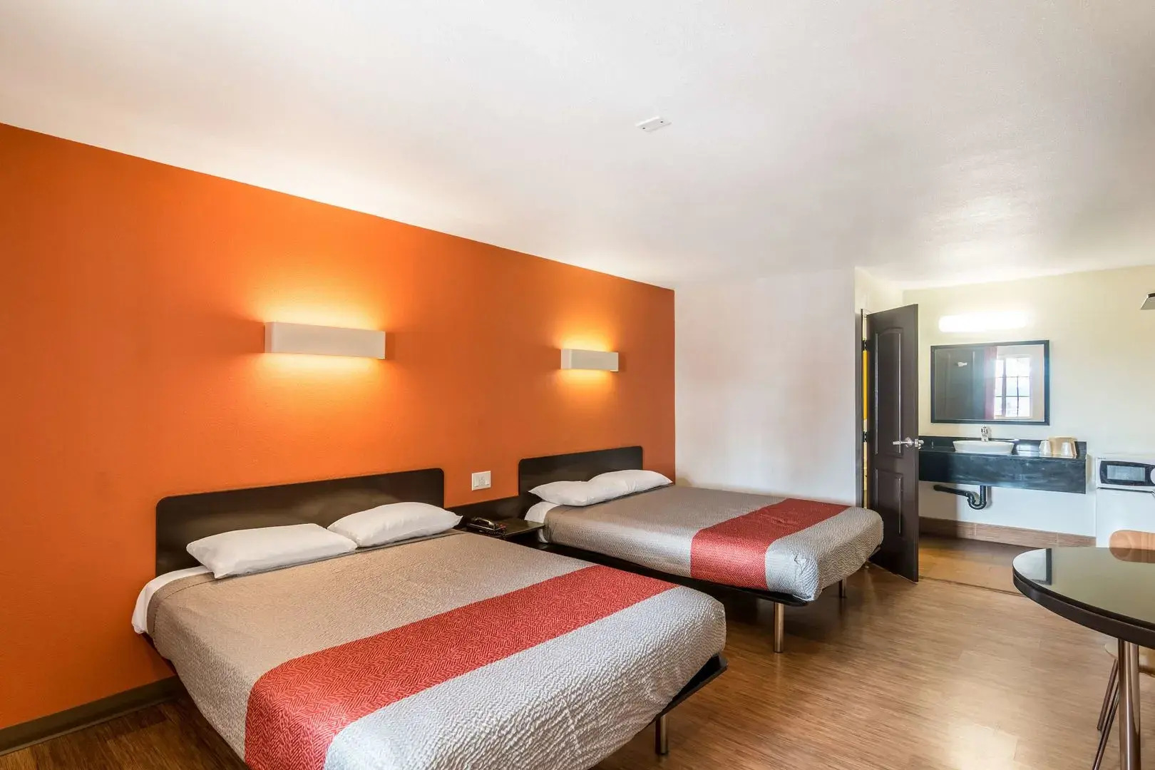 Motel 6 Bell Gardens