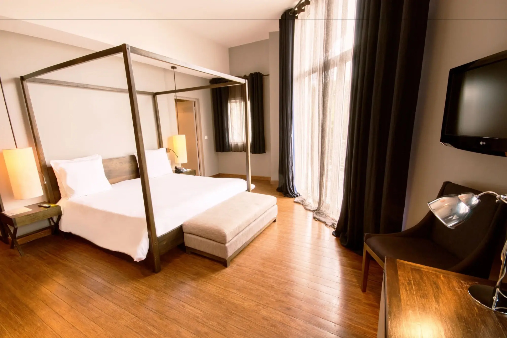 Le Louvre Hôtel & Spa