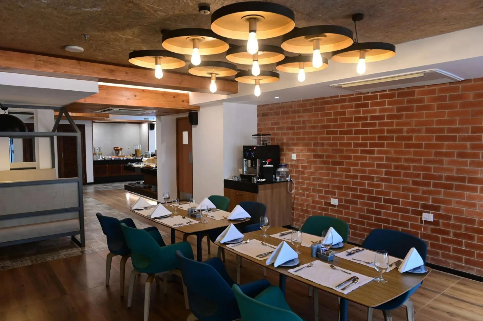 Golden Tulip Vagator