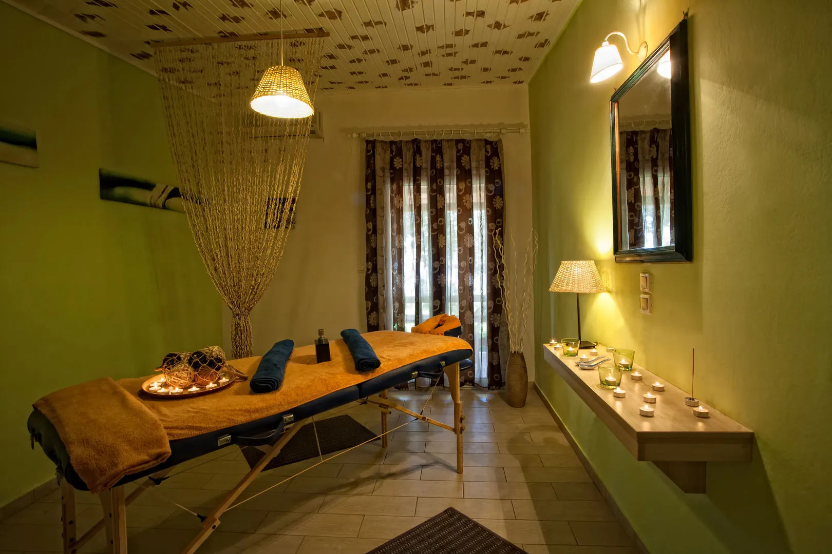 Venus Beach Bungalows Hotel