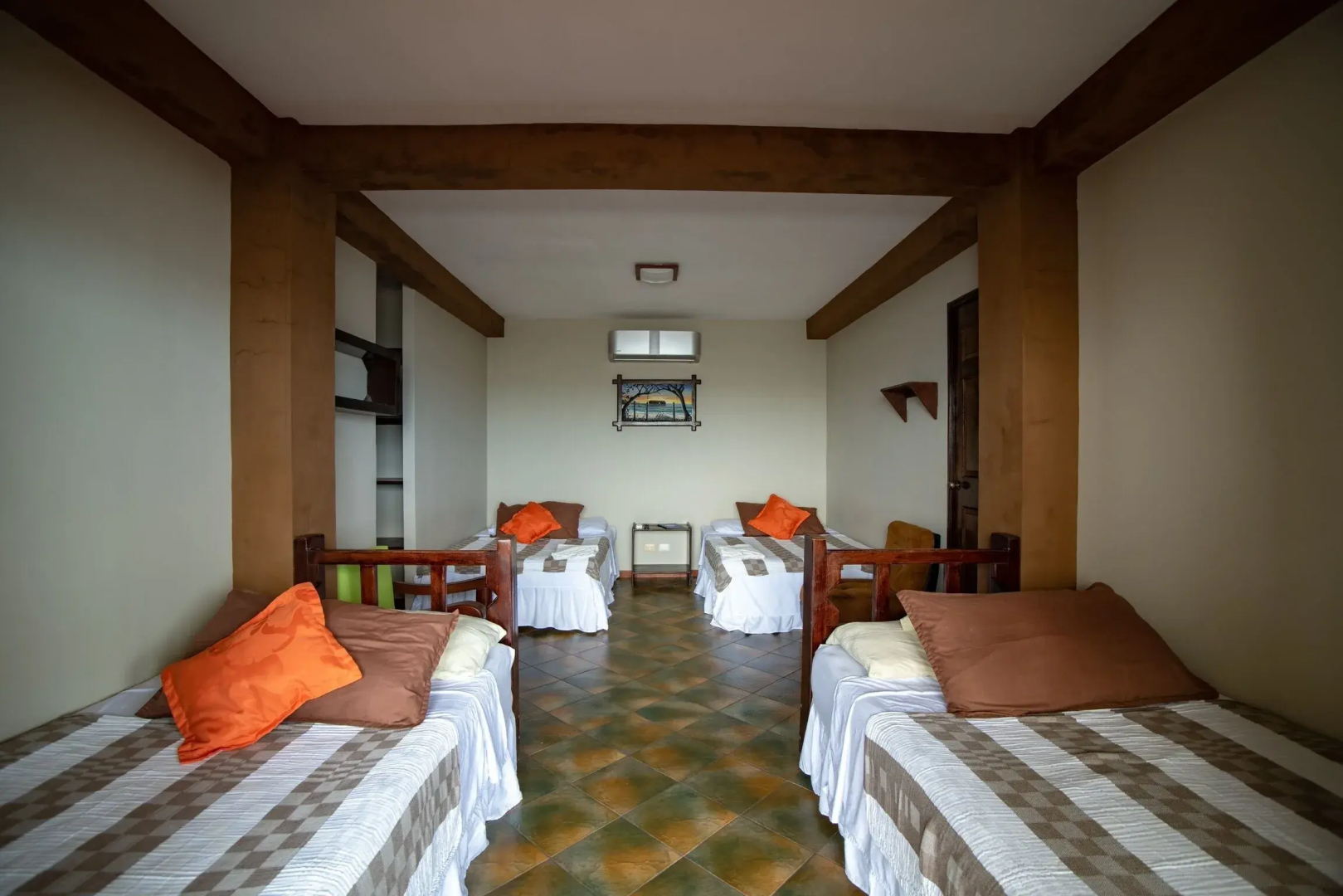Ast Surf Hotel