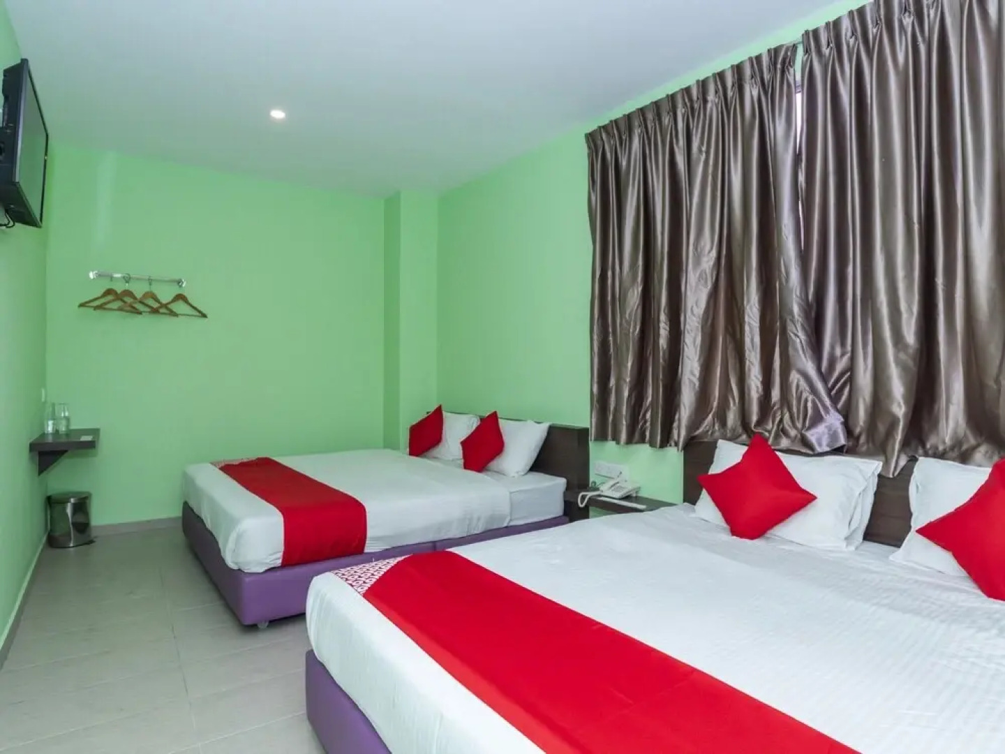 OYO 1172 Hotel Shlyo