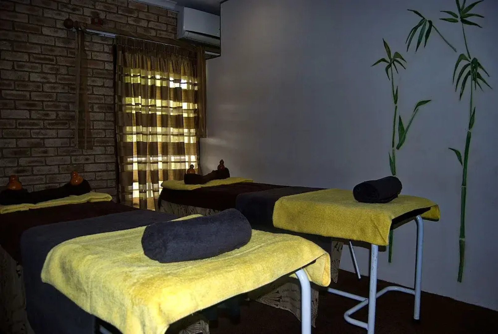 Waterfront Country Lodge