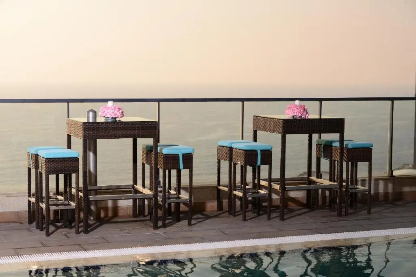 Raouche Arjaan by Rotana Hotel