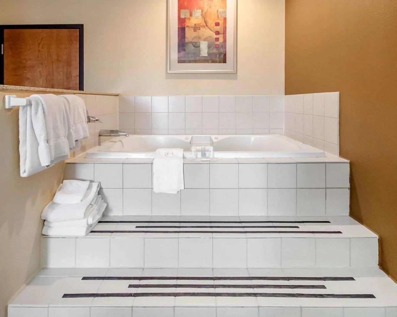 Comfort Suites Louisville East