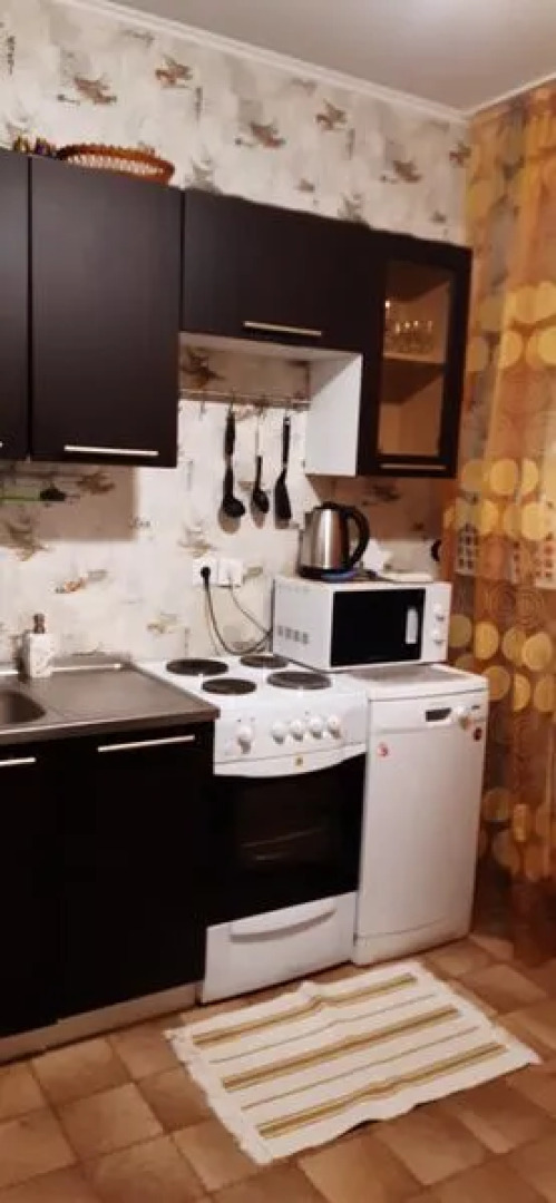 Alatyr Noyabrsk, st. Vysotskogo, 6