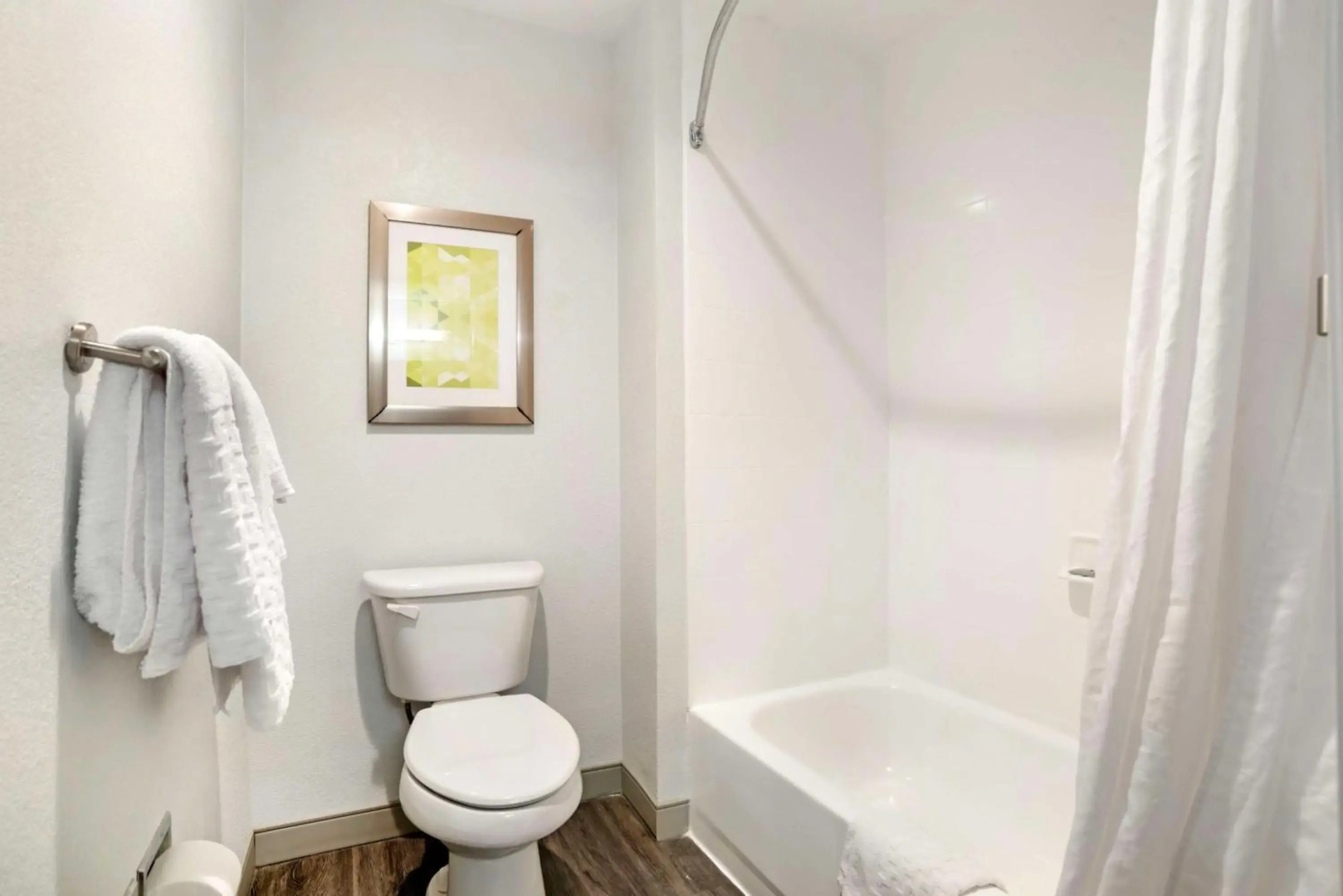 Courtyard by Marriott Chicago Bloomingdale