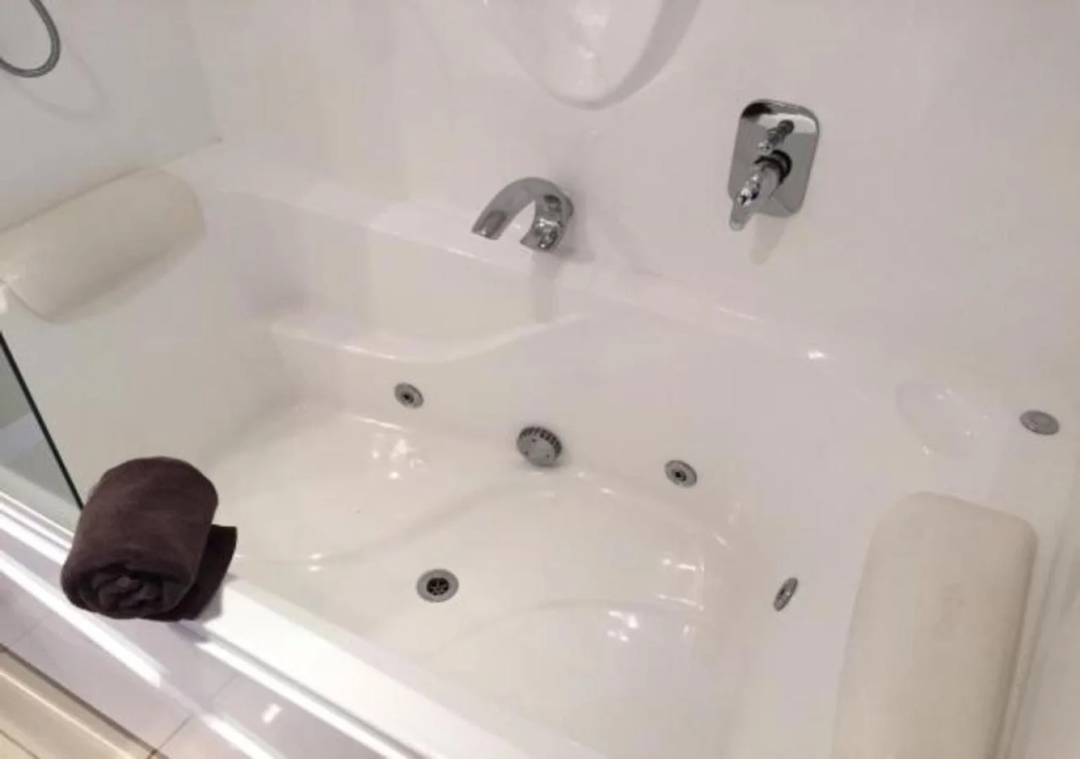 Clear Ridge Apartments