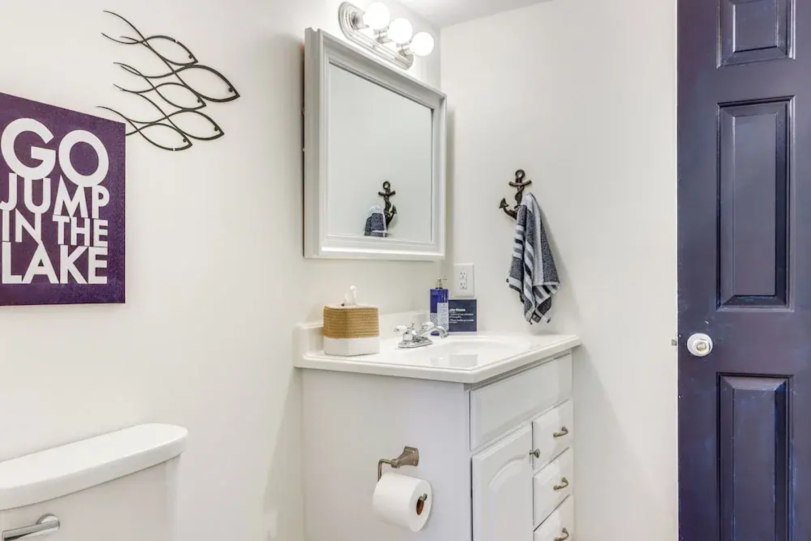 Swim & Boat Docks: Lakefront Gem in Bella Vista!