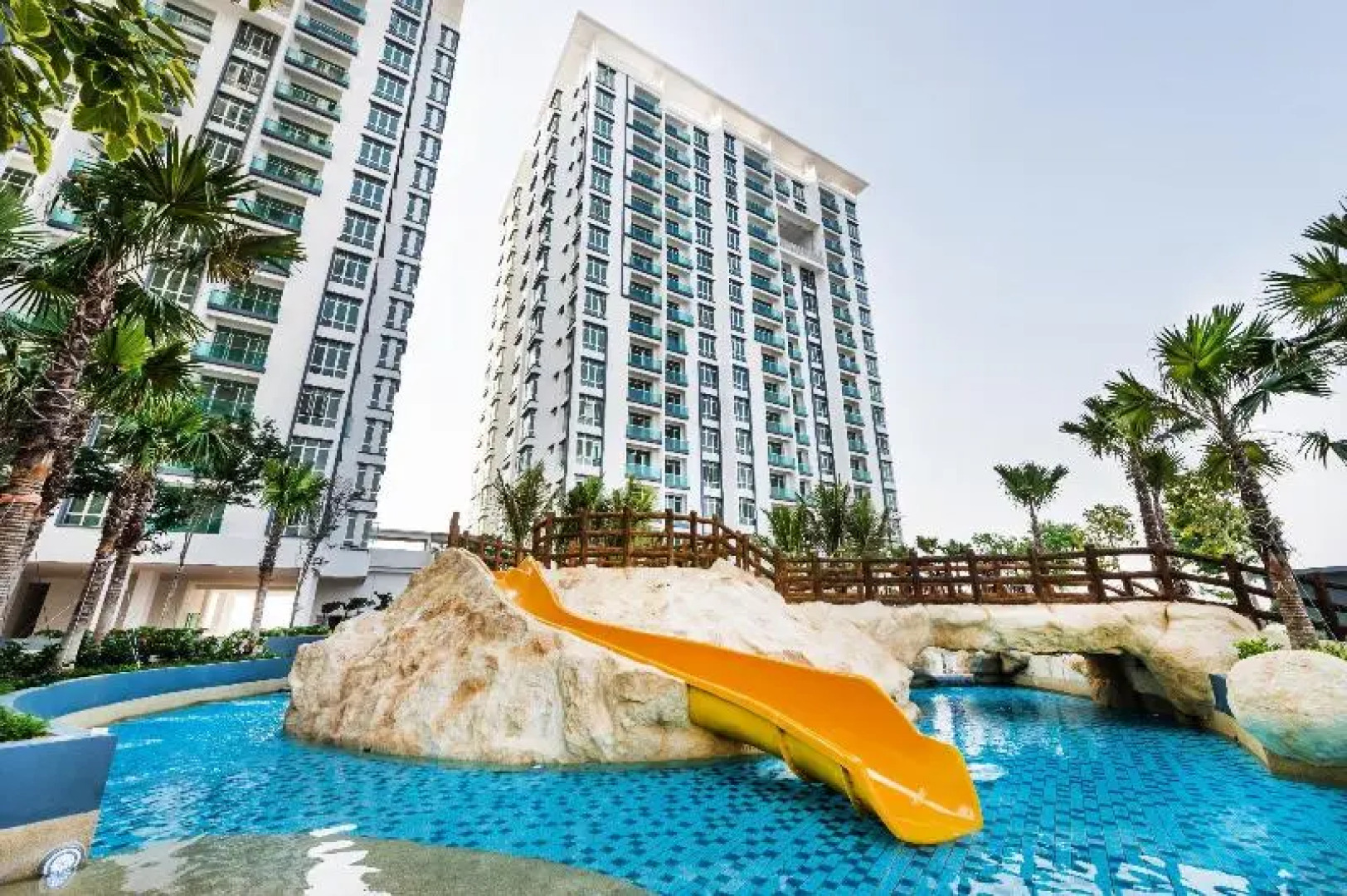 Spring Autumn Hotel Resort